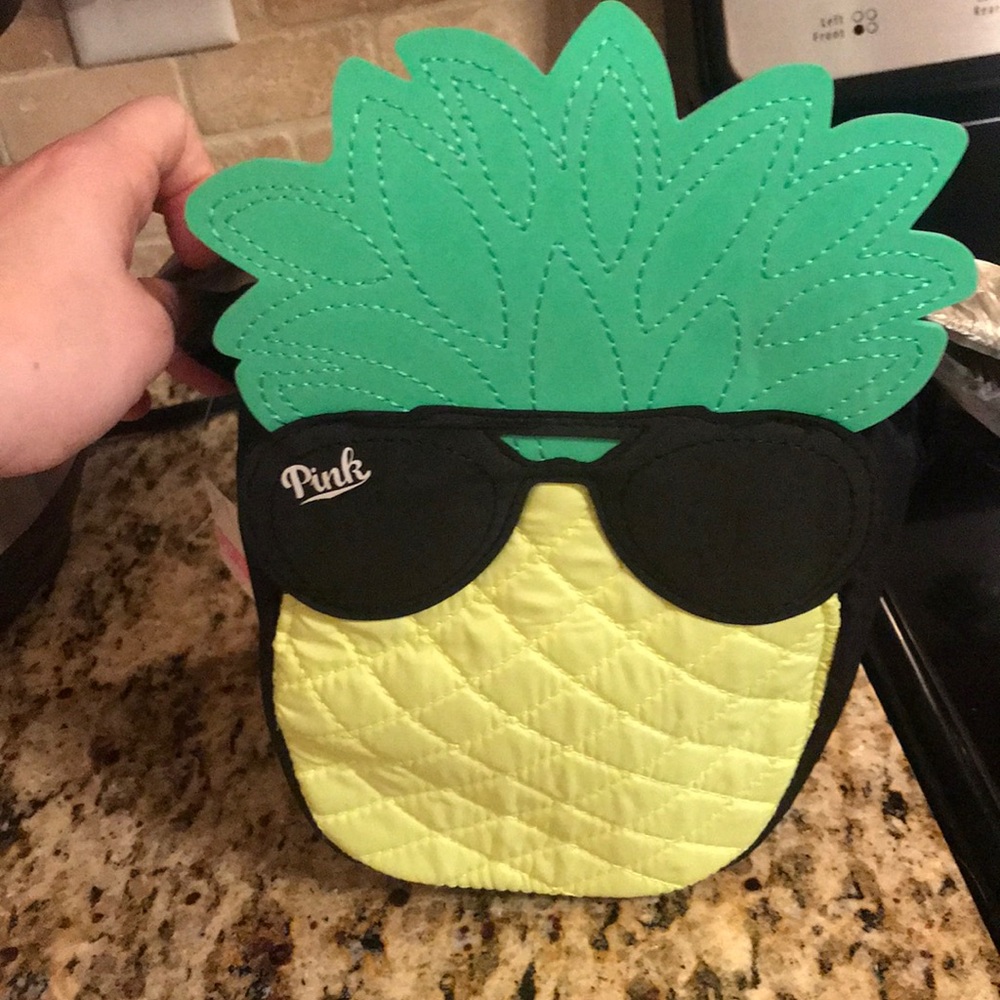 PINK pineapple lunchbox